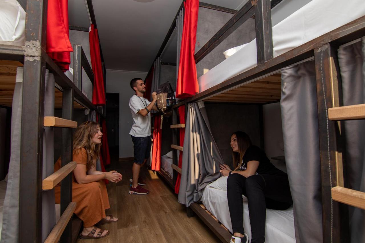 Athens Hawks Hostel Exterior photo