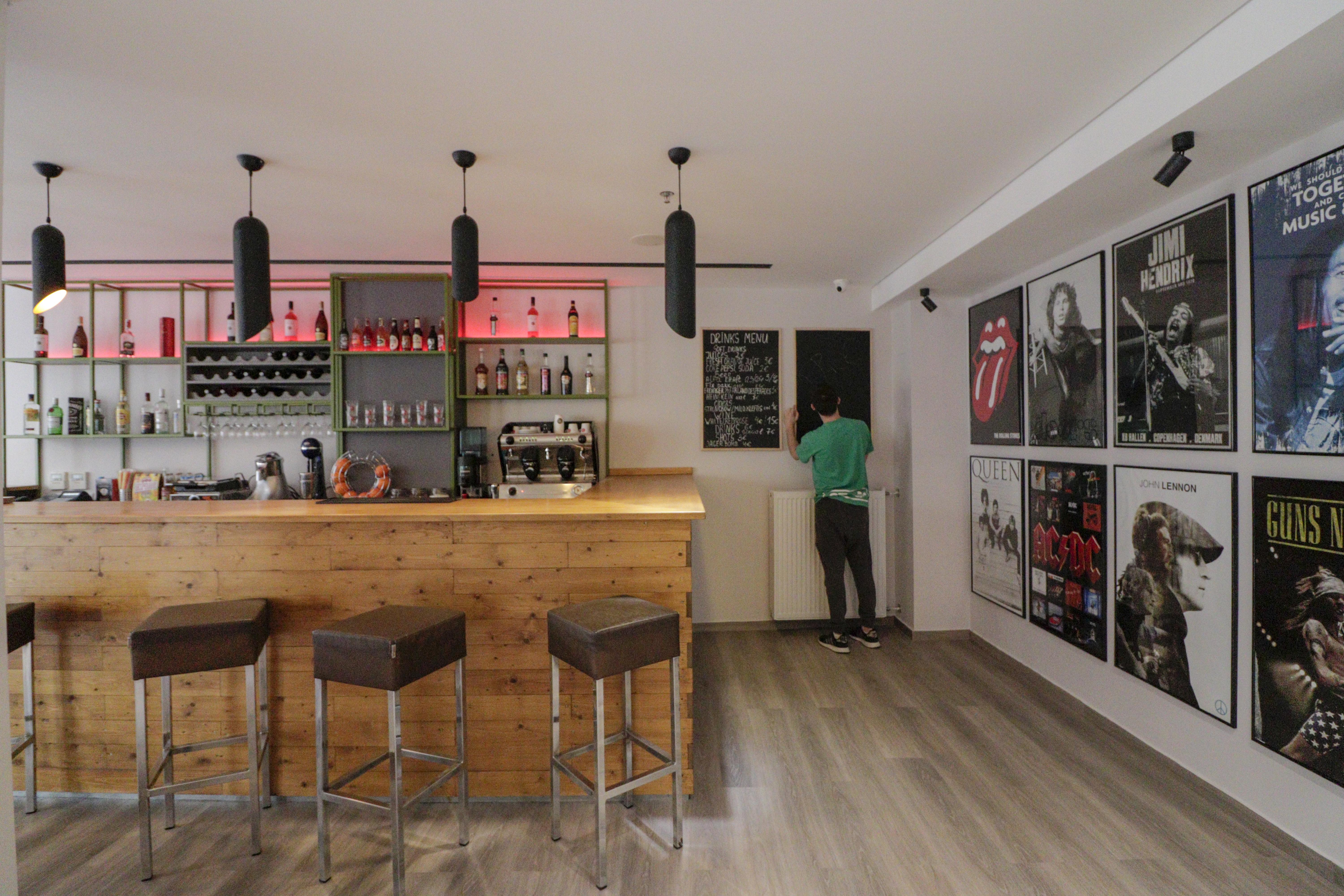 Athens Hawks Hostel Exterior photo