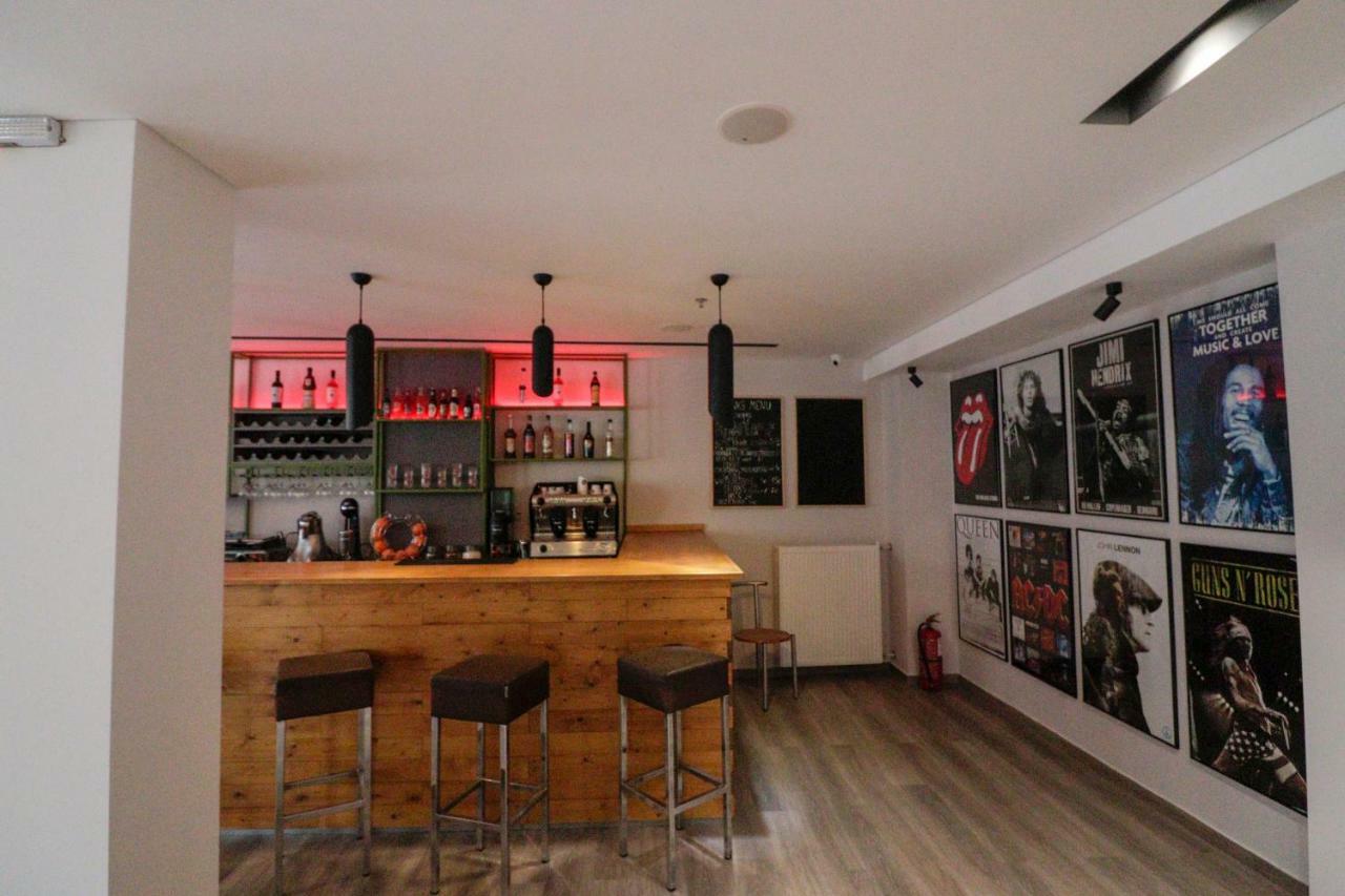 Athens Hawks Hostel Exterior photo